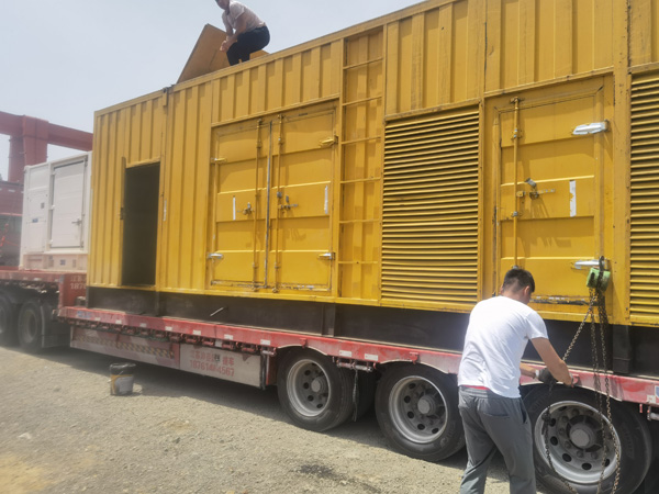 江源除了负载情况和发动机维护，还有哪些因素会影响 200kw 柴油发电机的油耗？