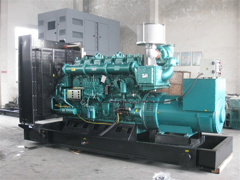 江源200KW 柴油发电机的油耗是多少？