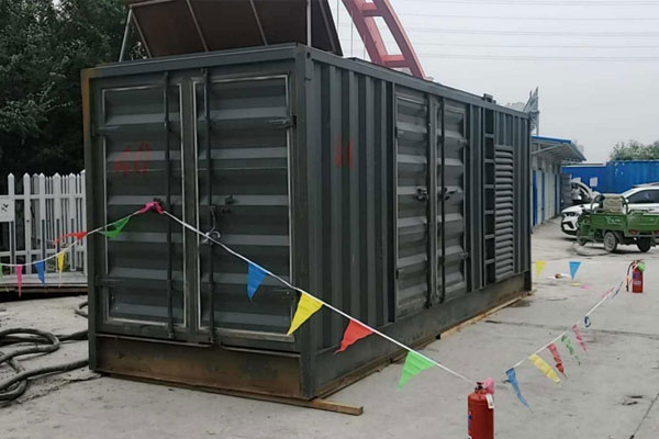 江源发电机租赁空气滤清器多久更换一次？