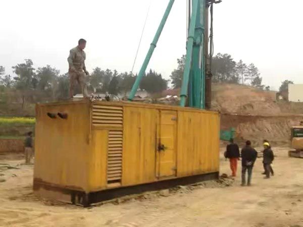 江源如何判断水冷式机油散热器密封件是否需要更换?